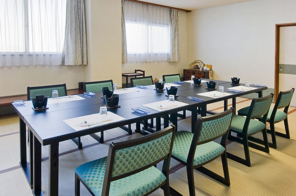 Hotel Kikusui Imabari Railway Station מראה חיצוני תמונה